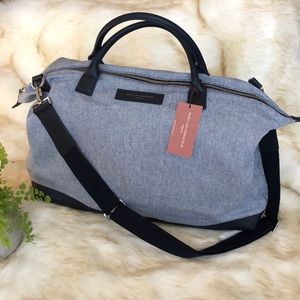 Want Les Essentiels organic weekender tote Navy